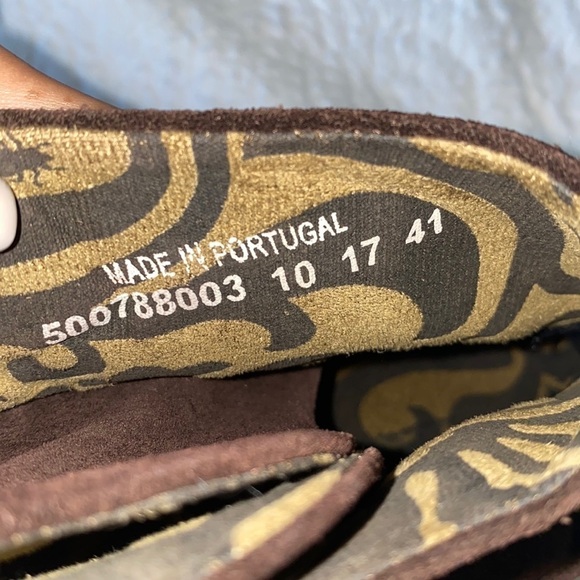 Fly London Yebi Suede Lace Up Tie Wedge Ankle Booties NWOT - Picture 10 of 11